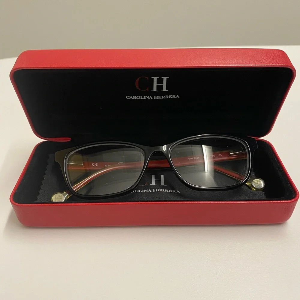 Carolina Herrera prescription glasses carolina